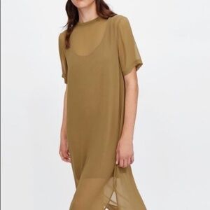 Zara Flowy Short Sleeve Dress S